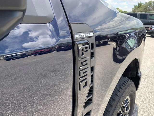 2025 Antimatter Blue Metallic Ford Super Duty F-350 SRW Platinum 4X4 Truck