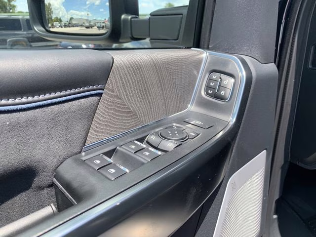 2025 Antimatter Blue Metallic Ford Super Duty F-350 SRW Platinum 4X4 Truck