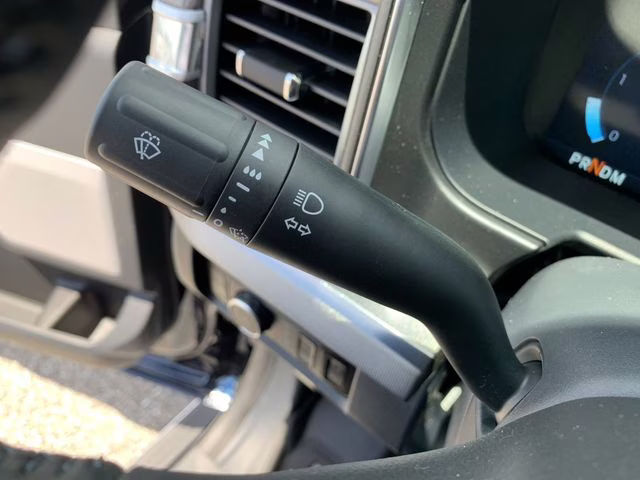 2025 Antimatter Blue Metallic Ford Super Duty F-350 SRW Platinum 4X4 Truck