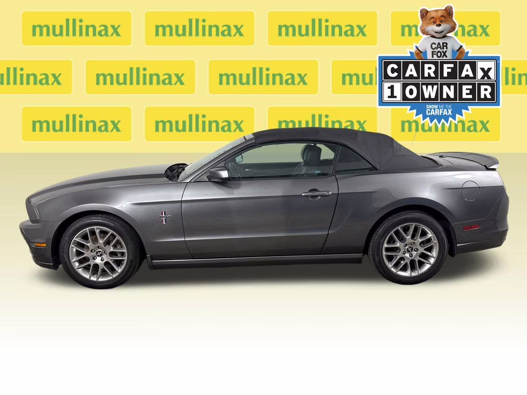 2013 Sterling Gray Metallic Ford Mustang V6 Premium RWD Convertible
