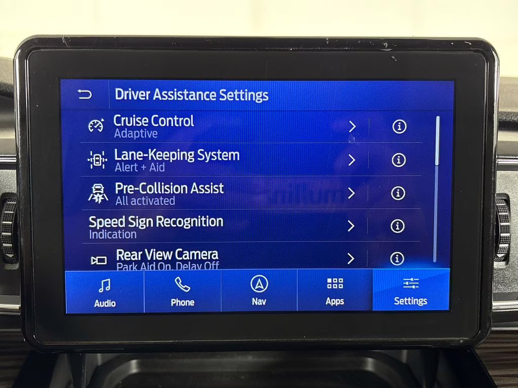 2021 Star White Metallic Tri-Coat Ford Explorer Limited RWD SUV