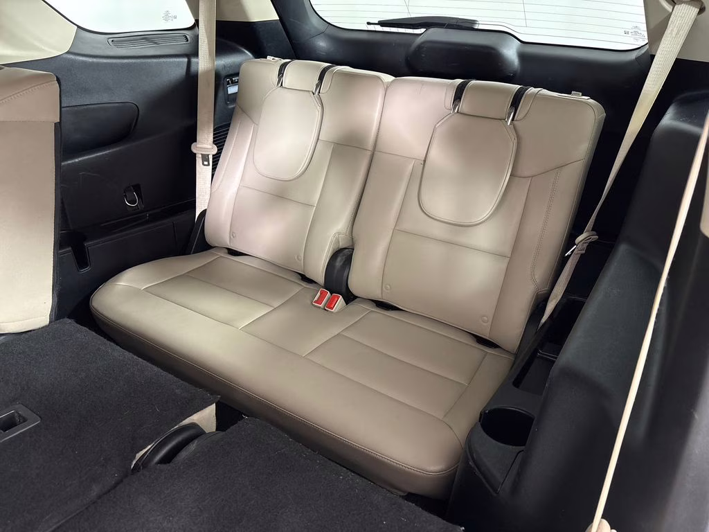 2021 Star White Metallic Tri-Coat Ford Explorer Limited RWD SUV