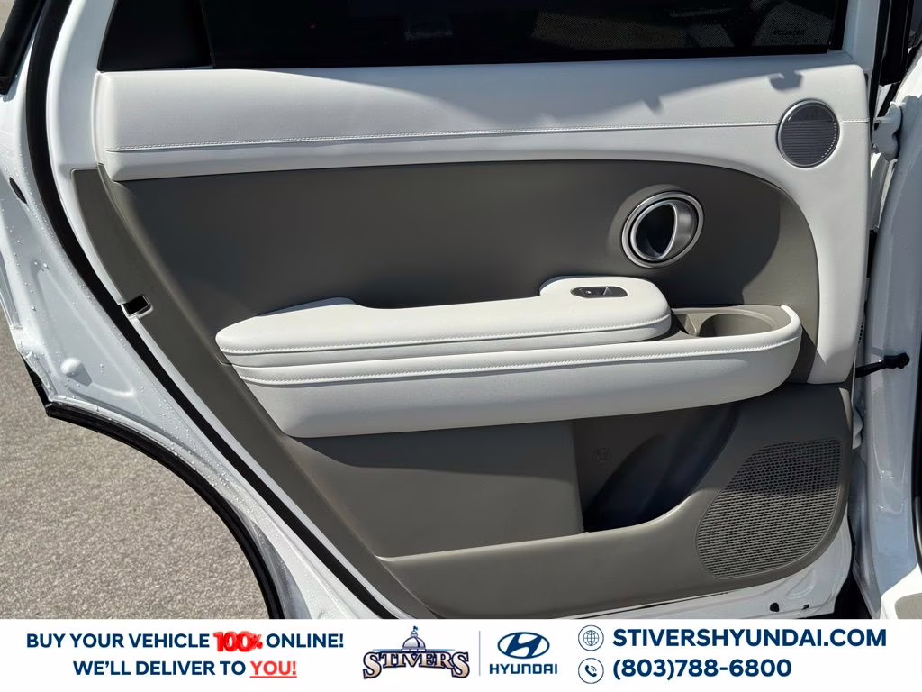 2026 Creamy White Pearl Hyundai Palisade SEL FWD SUV