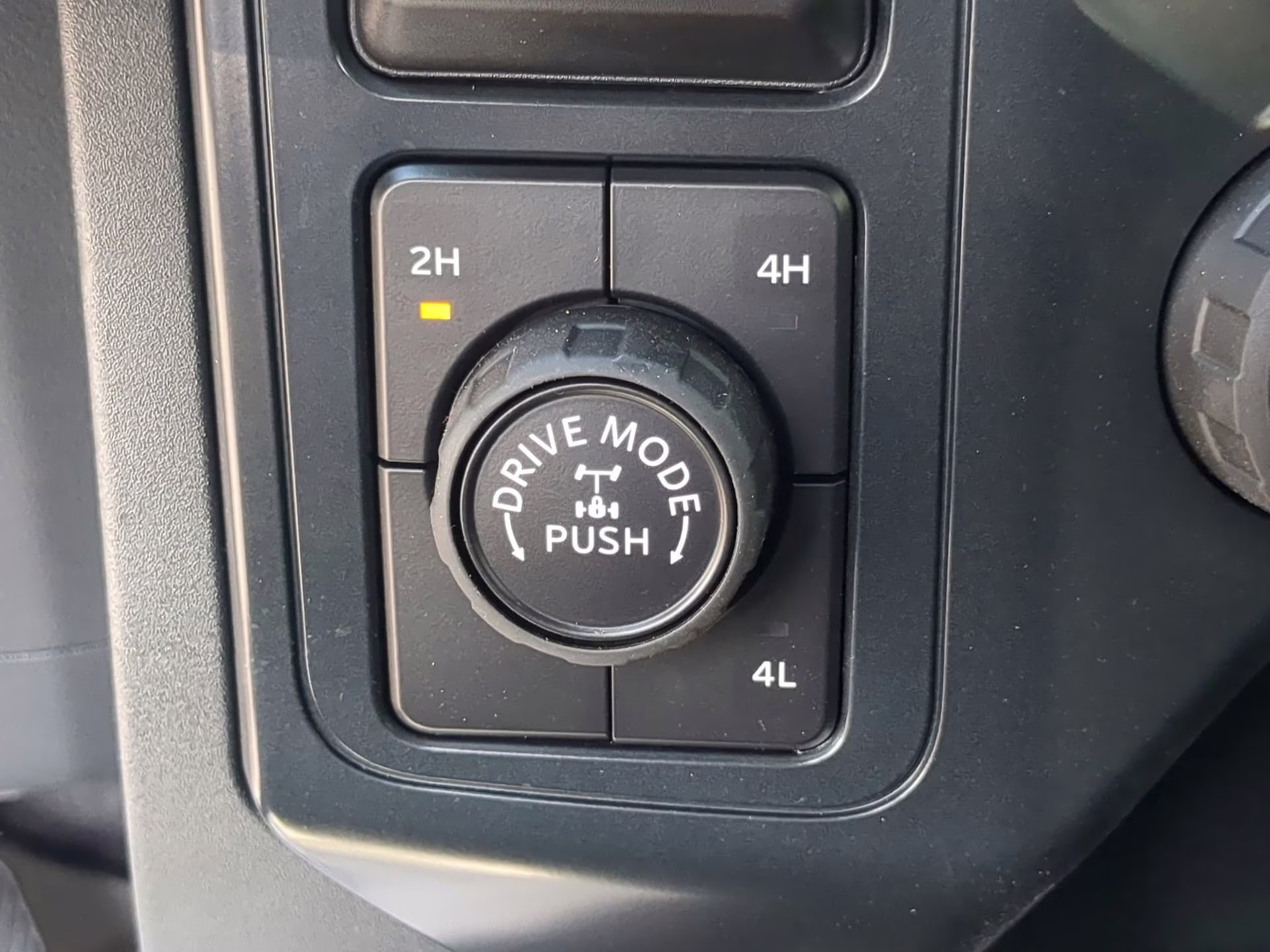 2026 Agate Black Metallic Ford F-150 XL Regular Cab Pickup 4X4 Truck