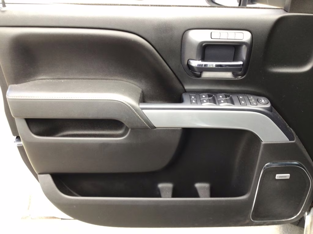 2015 Silver Ice Metallic Chevrolet Silverado 2500HD LTZ 4X4 Truck