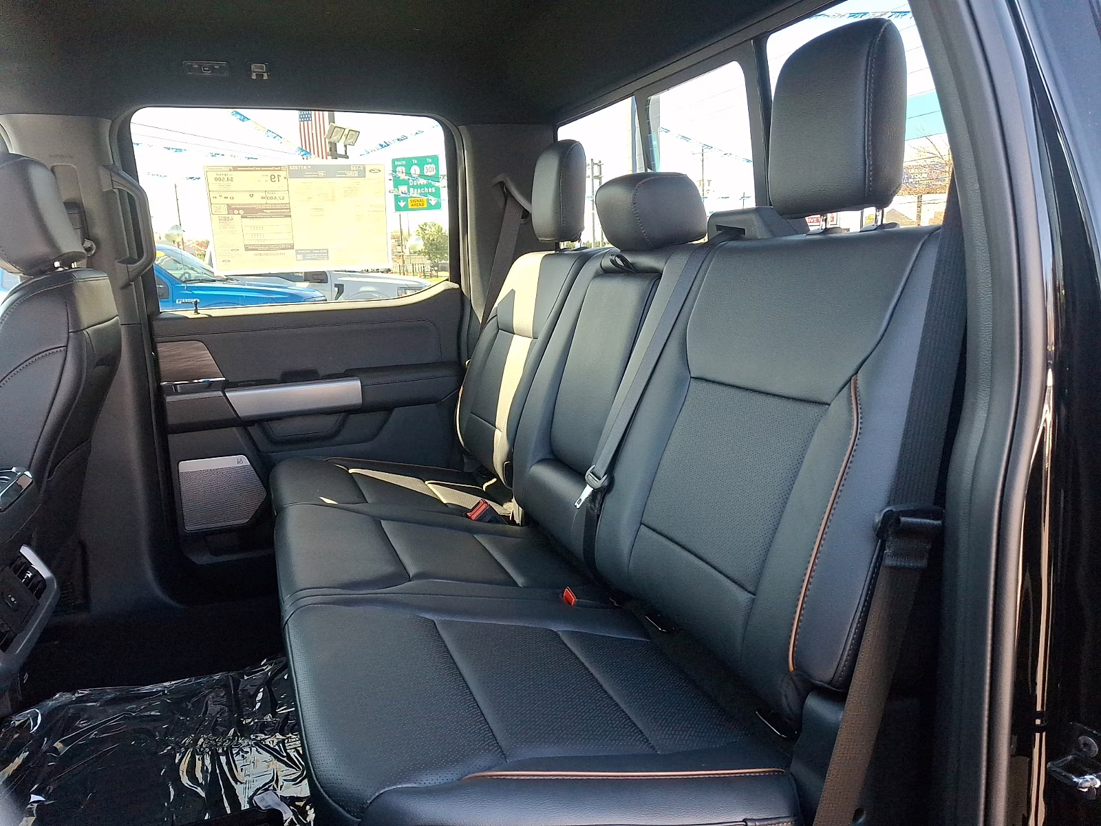 2026 Agate Black Metallic - UM Ford F-150 LARIAT 4X4