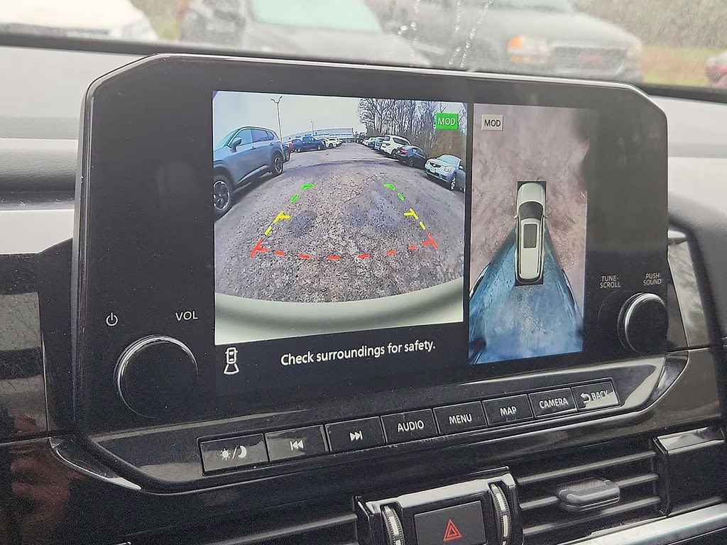 2023 Obsidian Green Pearl/Super Black Nissan Pathfinder Platinum 4X4 SUV