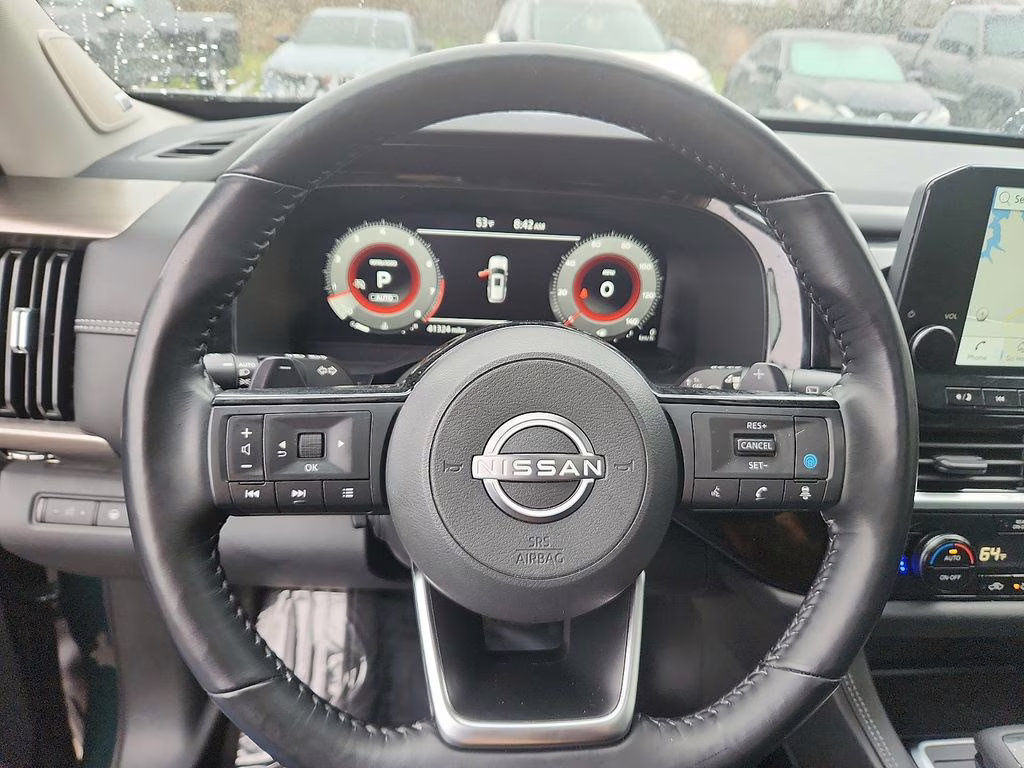 2023 Obsidian Green Pearl/Super Black Nissan Pathfinder Platinum 4X4 SUV