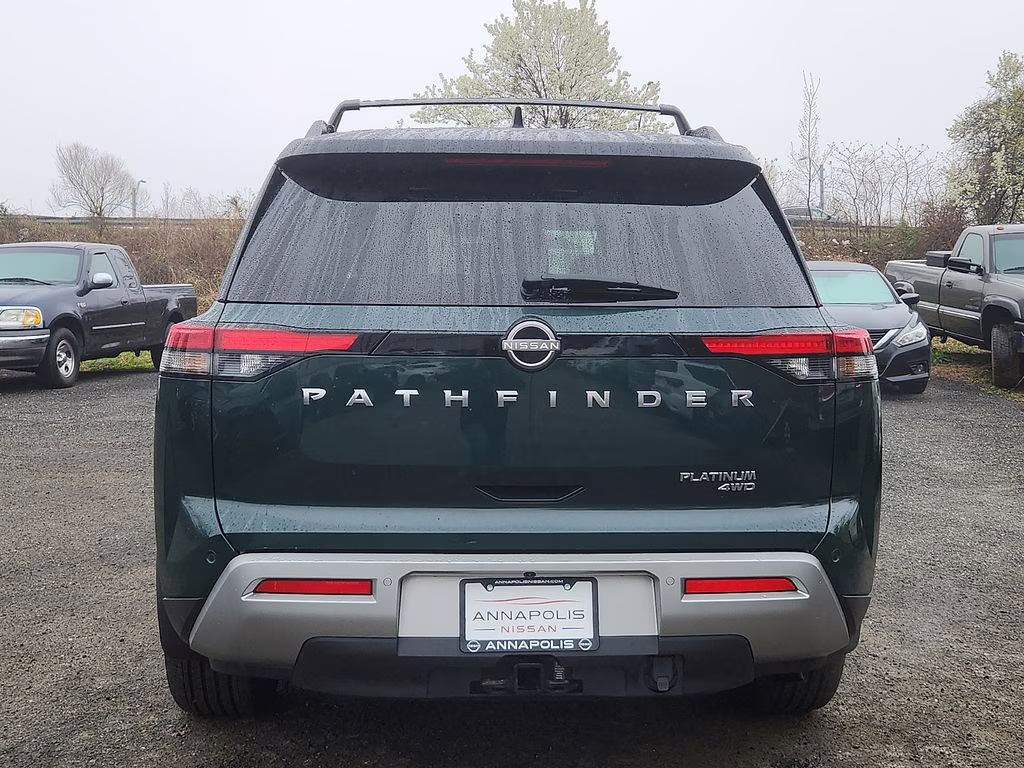 2023 Obsidian Green Pearl/Super Black Nissan Pathfinder Platinum 4X4 SUV