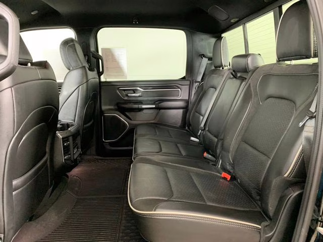 2023 Diamond Black Crystal Pearlcoat Ram 1500 Laramie 4X4 Truck