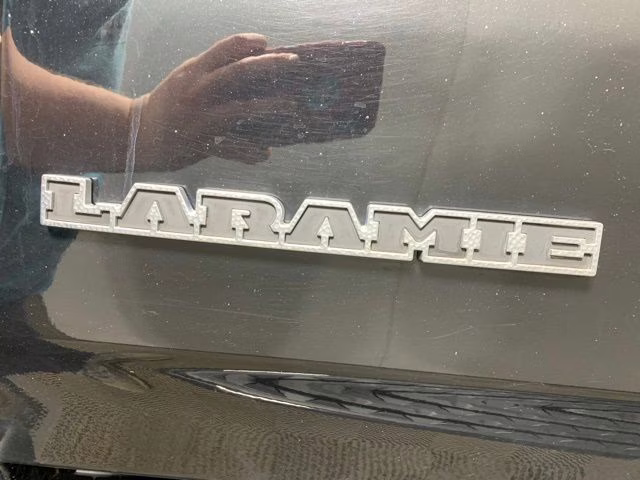 2023 Diamond Black Crystal Pearlcoat Ram 1500 Laramie 4X4 Truck