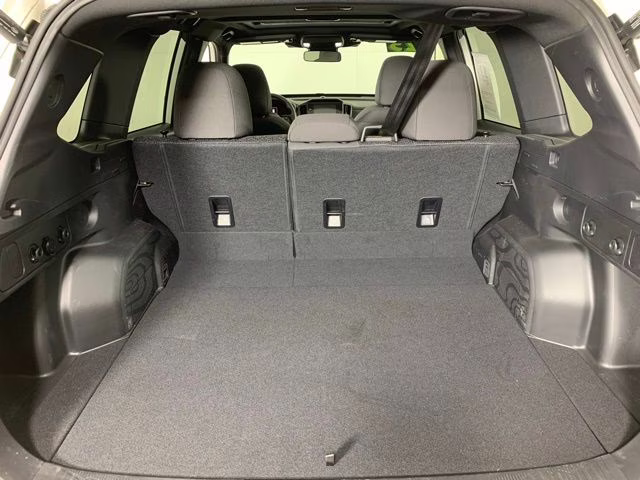 2025 Crystal White Pearl Subaru Forester Premium AWD SUV