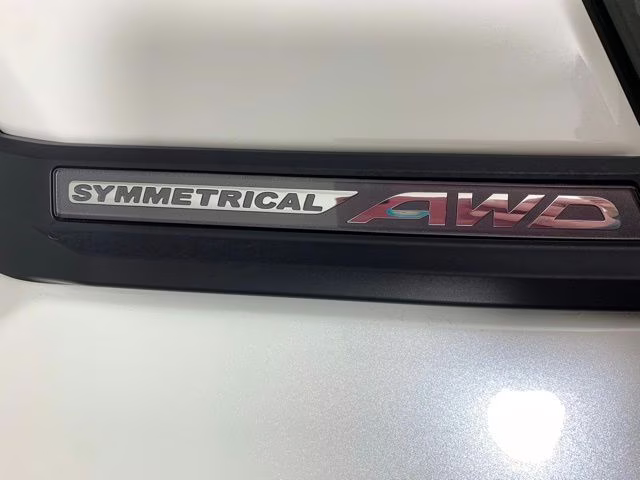 2025 Crystal White Pearl Subaru Forester Premium AWD SUV