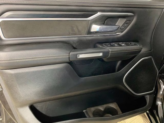 2023 Diamond Black Crystal Pearlcoat Ram 1500 Laramie 4X4 Truck