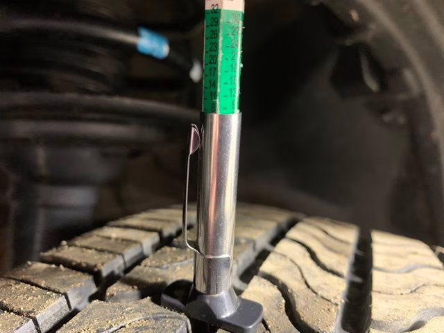 2025 Crystal White Pearl Subaru Forester Premium AWD SUV