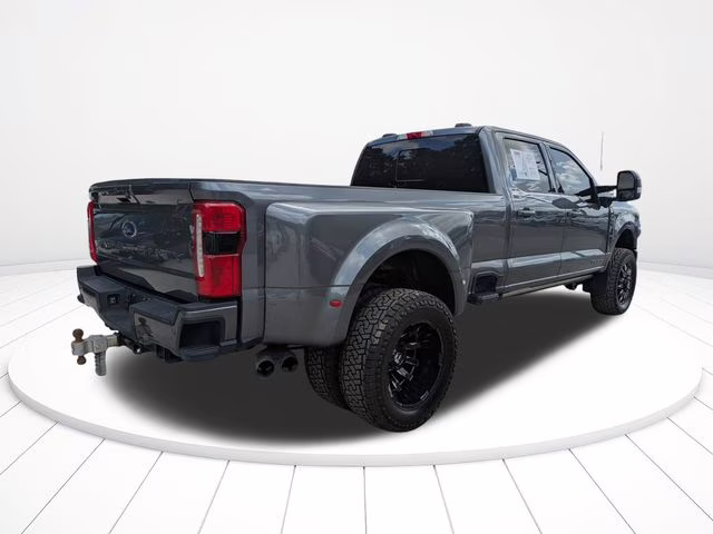 2023 Gray Metallic Ford Super Duty F-350 DRW Lariat 4X4 Truck