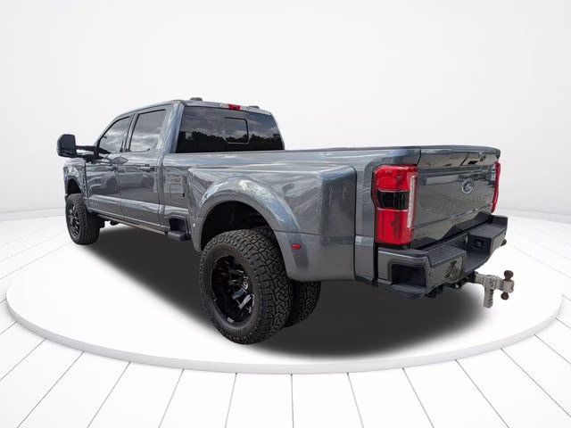 2023 Gray Metallic Ford Super Duty F-350 DRW Lariat 4X4 Truck