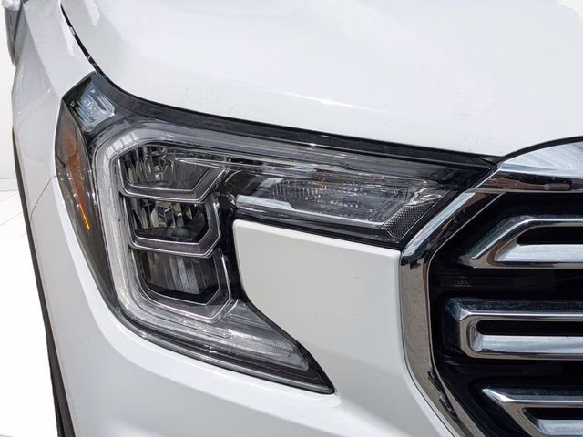 2023 Summit White GMC Terrain SLT FWD SUV