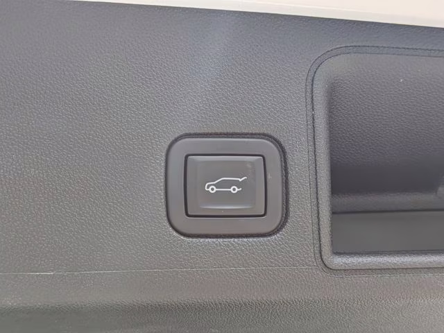 2023 Summit White GMC Terrain SLT FWD SUV