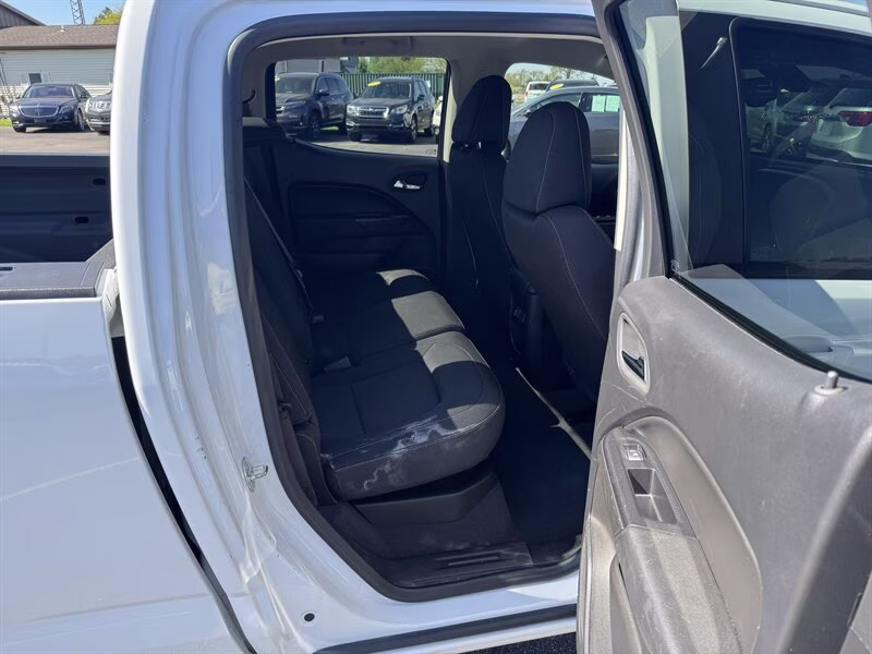 2022 Summit White Chevrolet Colorado LT 4X4 Truck