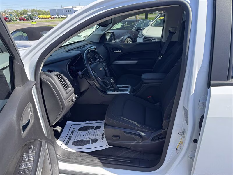 2022 Summit White Chevrolet Colorado LT 4X4 Truck