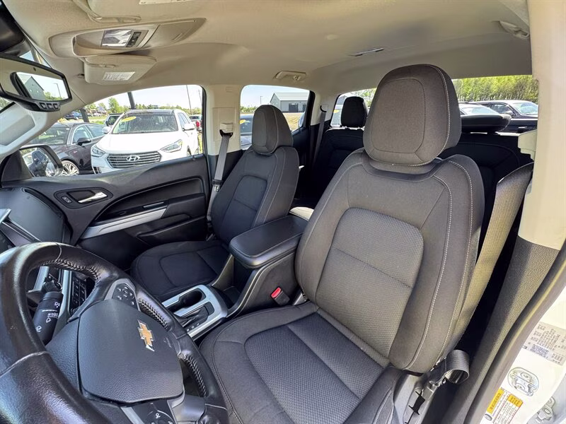 2022 Summit White Chevrolet Colorado LT 4X4 Truck