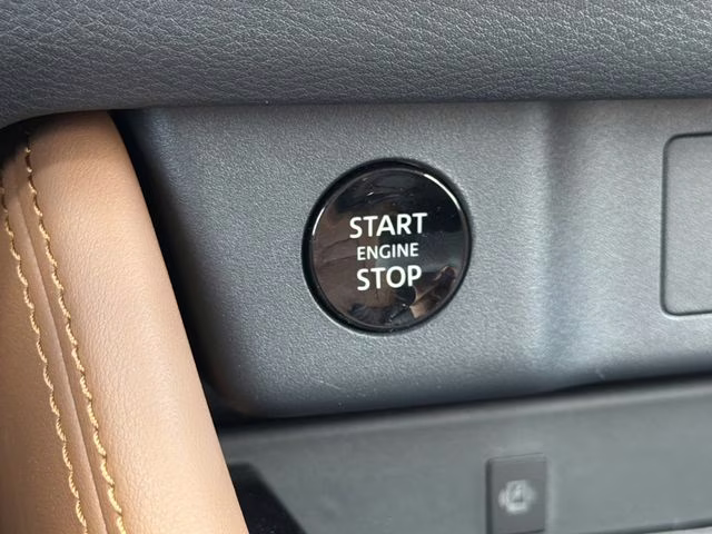 2026 Everest White Pearl Tricoat Nissan Rogue Platinum AWD SUV