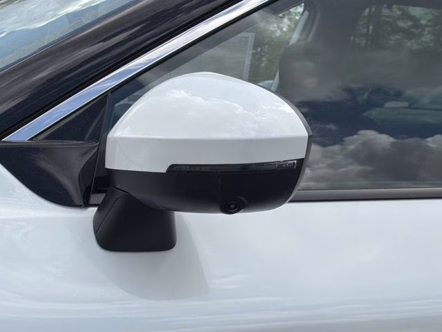 2026 Everest White Pearl Tricoat Nissan Rogue Platinum AWD SUV