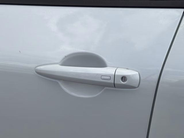 2026 Everest White Pearl Tricoat Nissan Rogue Platinum AWD SUV
