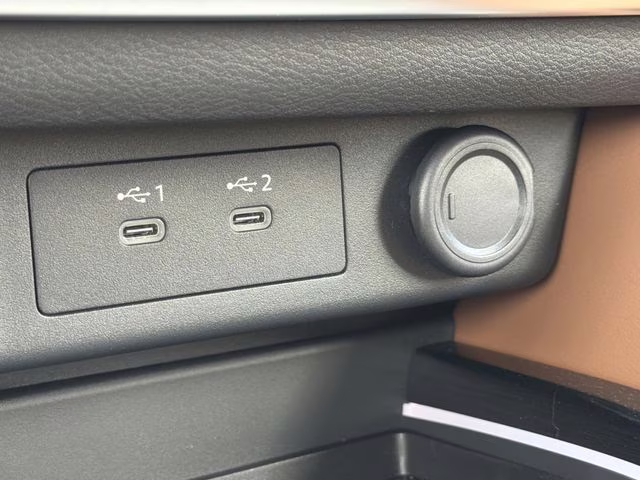 2026 Everest White Pearl Tricoat Nissan Rogue Platinum AWD SUV