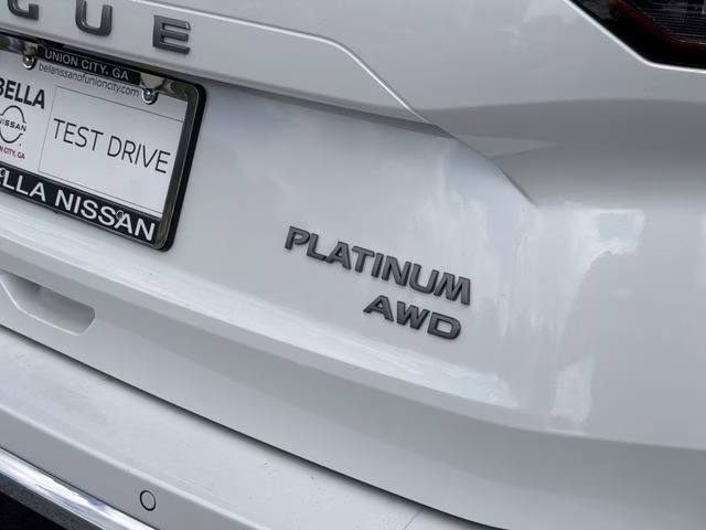 2026 Everest White Pearl Tricoat Nissan Rogue Platinum AWD SUV