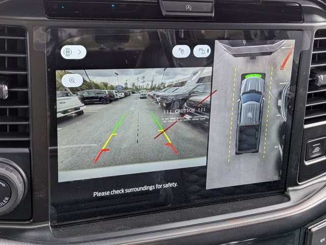 2026 Oxford White Ford F-150 LARIAT 4X4 Truck