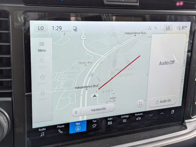 2026 Oxford White Ford F-150 LARIAT 4X4 Truck