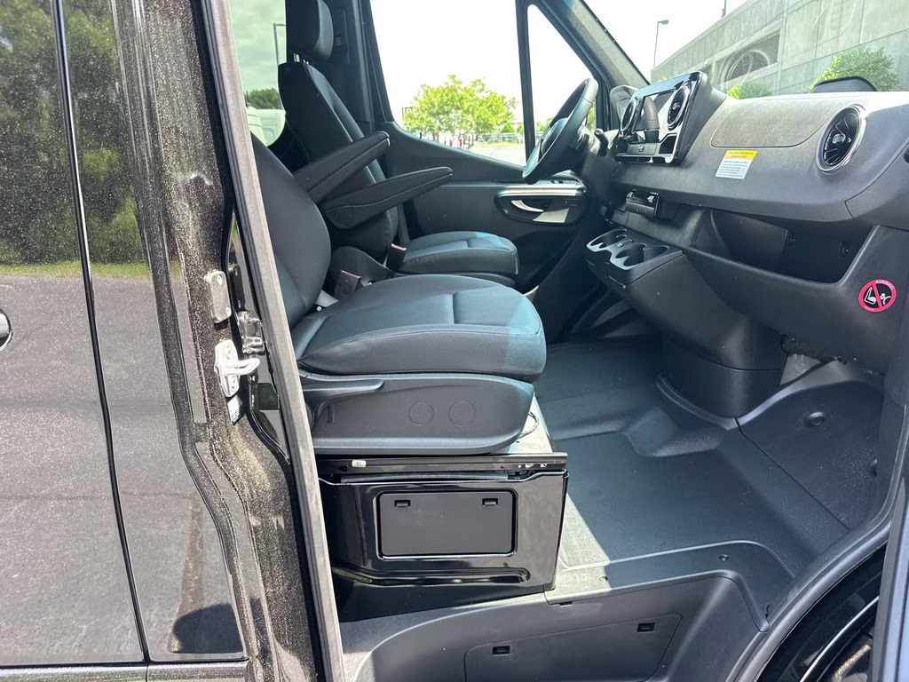 2026 Obsidian Mercedes-Benz Sprinter 3500XD Cargo 170 WB RWD Van