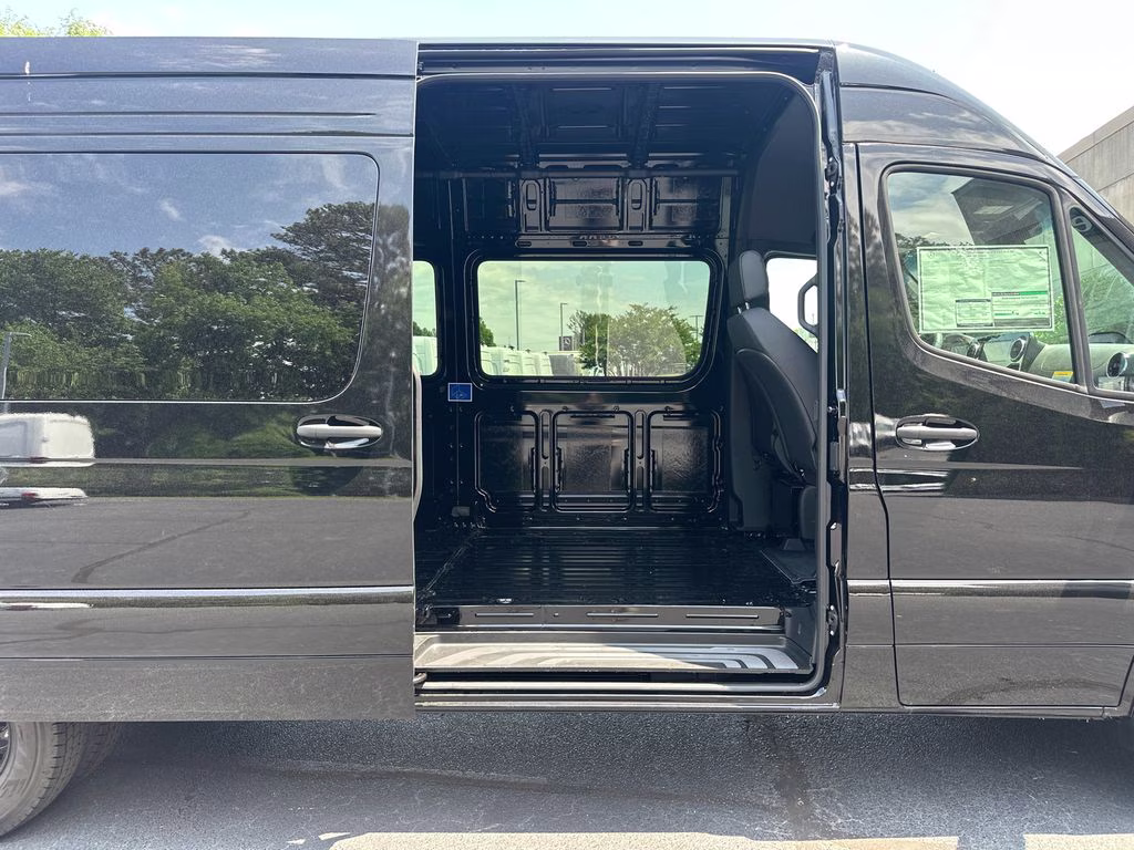 2026 Obsidian Mercedes-Benz Sprinter 3500XD Cargo 170 WB RWD Van