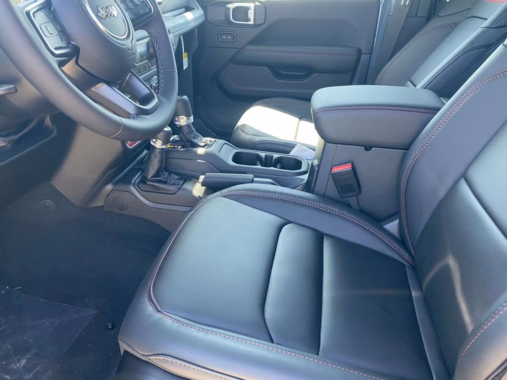 2026 Anvil Clear Coat Jeep Wrangler Rubicon 4X4 SUV