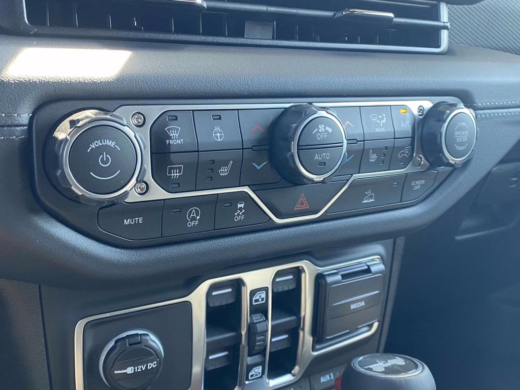 2026 Anvil Clear Coat Jeep Wrangler Rubicon 4X4 SUV