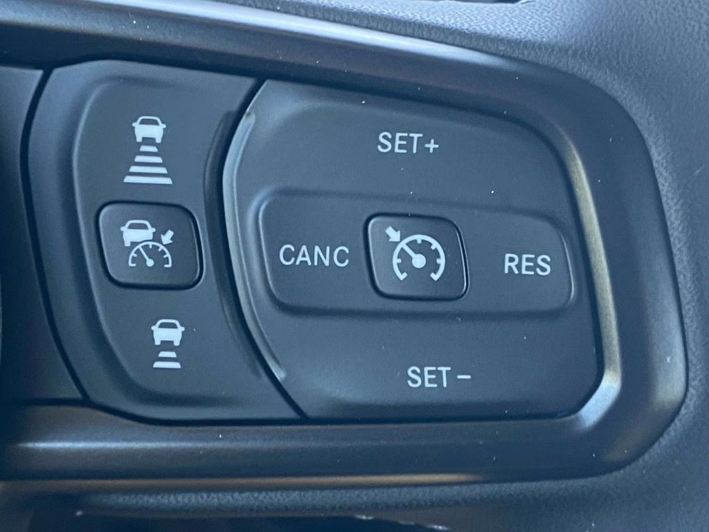 2026 Anvil Clear Coat Jeep Wrangler Rubicon 4X4 SUV