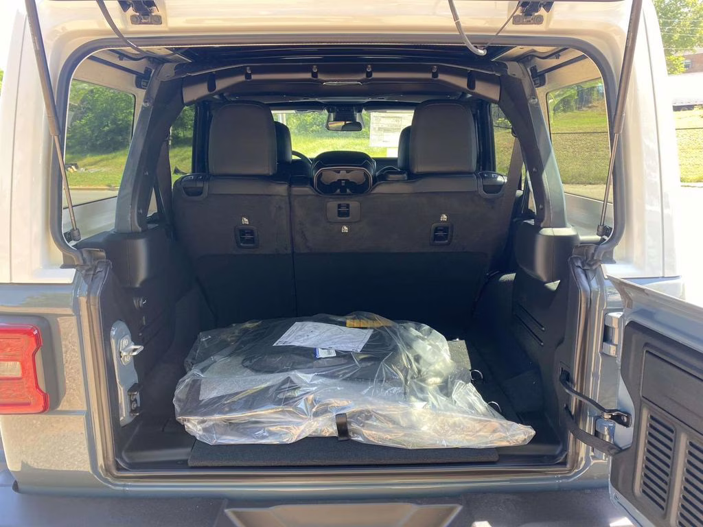 2026 Anvil Clear Coat Jeep Wrangler Rubicon 4X4 SUV