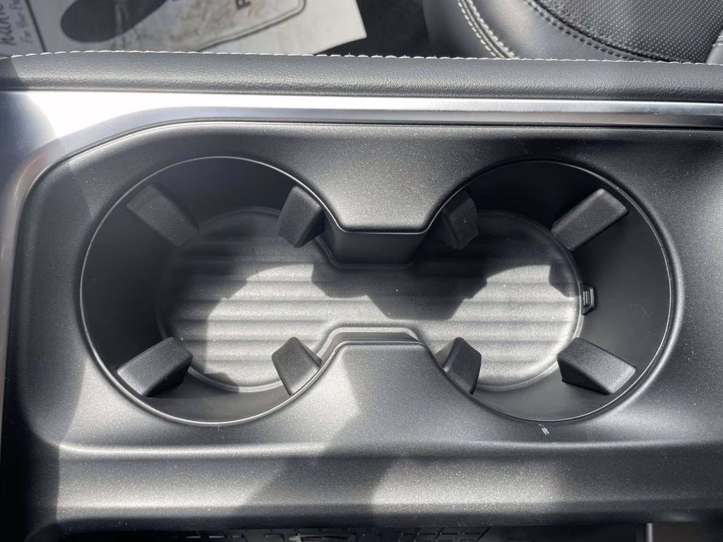 2025 Star White Metallic Tri-Coat Ford Expedition Platinum 4X4 SUV