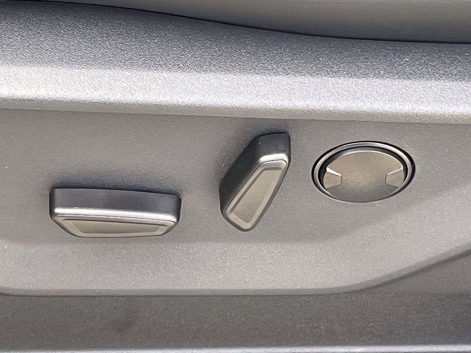 2025 Star White Metallic Tri-Coat Ford Expedition Platinum 4X4 SUV