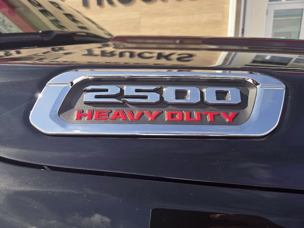 2026 Diamond Black Crystal Pearlcoat Ram 2500 Laramie 4X4 Truck