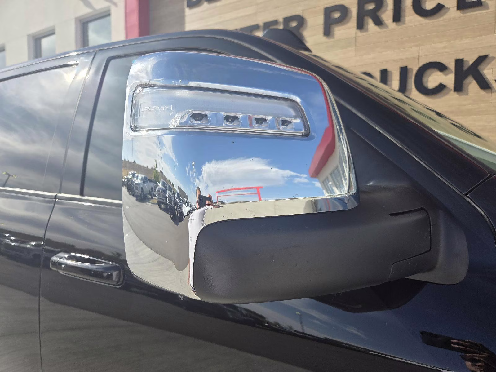 2026 Diamond Black Crystal Pearlcoat Ram 2500 Laramie 4X4 Truck