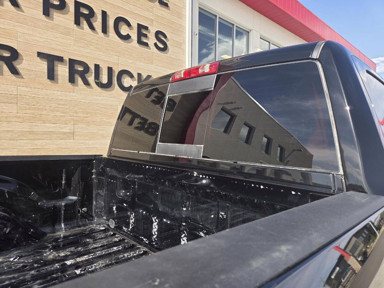 2026 Diamond Black Crystal Pearlcoat Ram 2500 Laramie 4X4 Truck