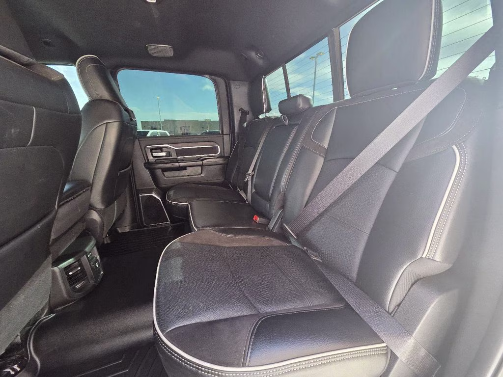 2026 Diamond Black Crystal Pearlcoat Ram 2500 Laramie 4X4 Truck