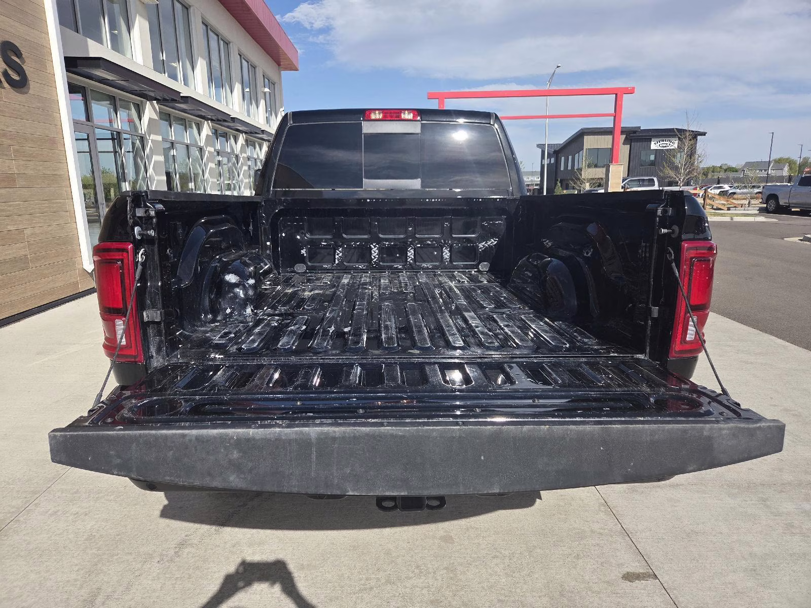 2026 Diamond Black Crystal Pearlcoat Ram 2500 Laramie 4X4 Truck