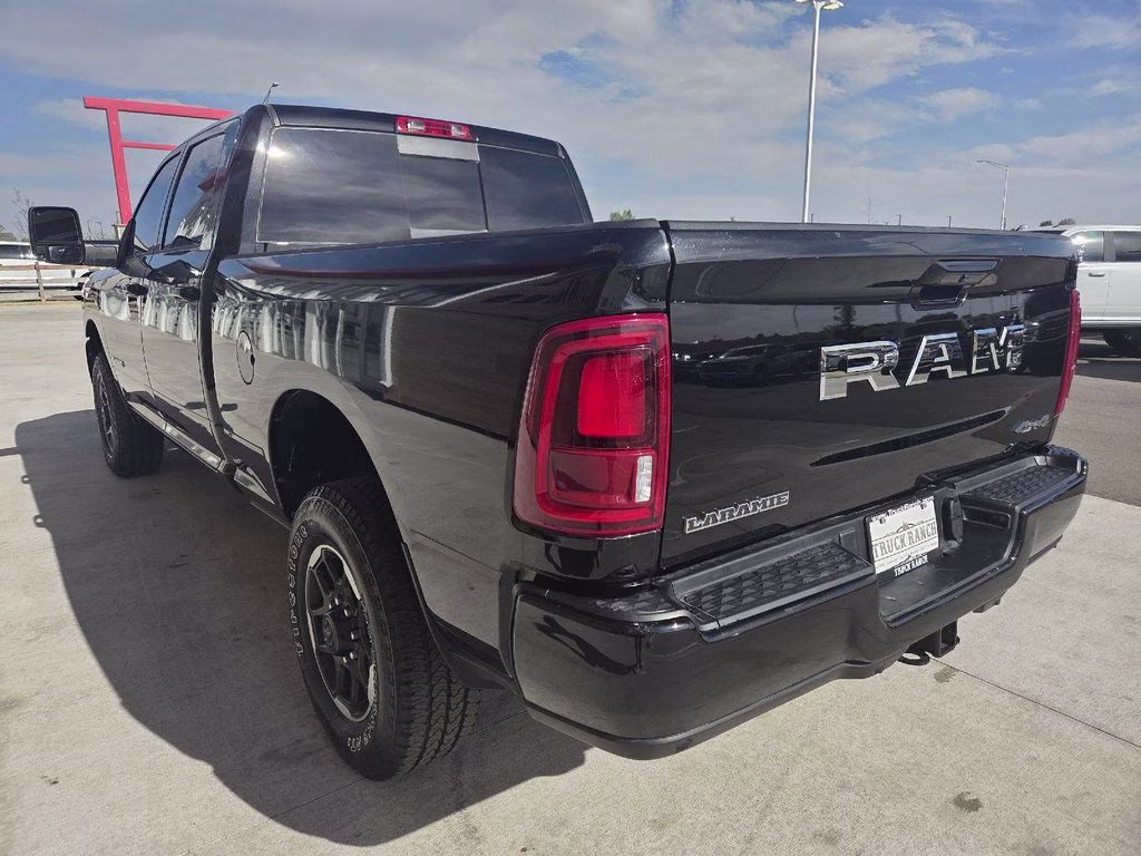 2026 Diamond Black Crystal Pearlcoat Ram 2500 Laramie 4X4 Truck