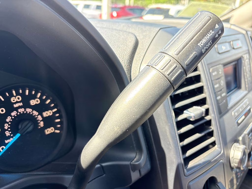 2016 Oxford White Ford F-150 XL RWD Truck