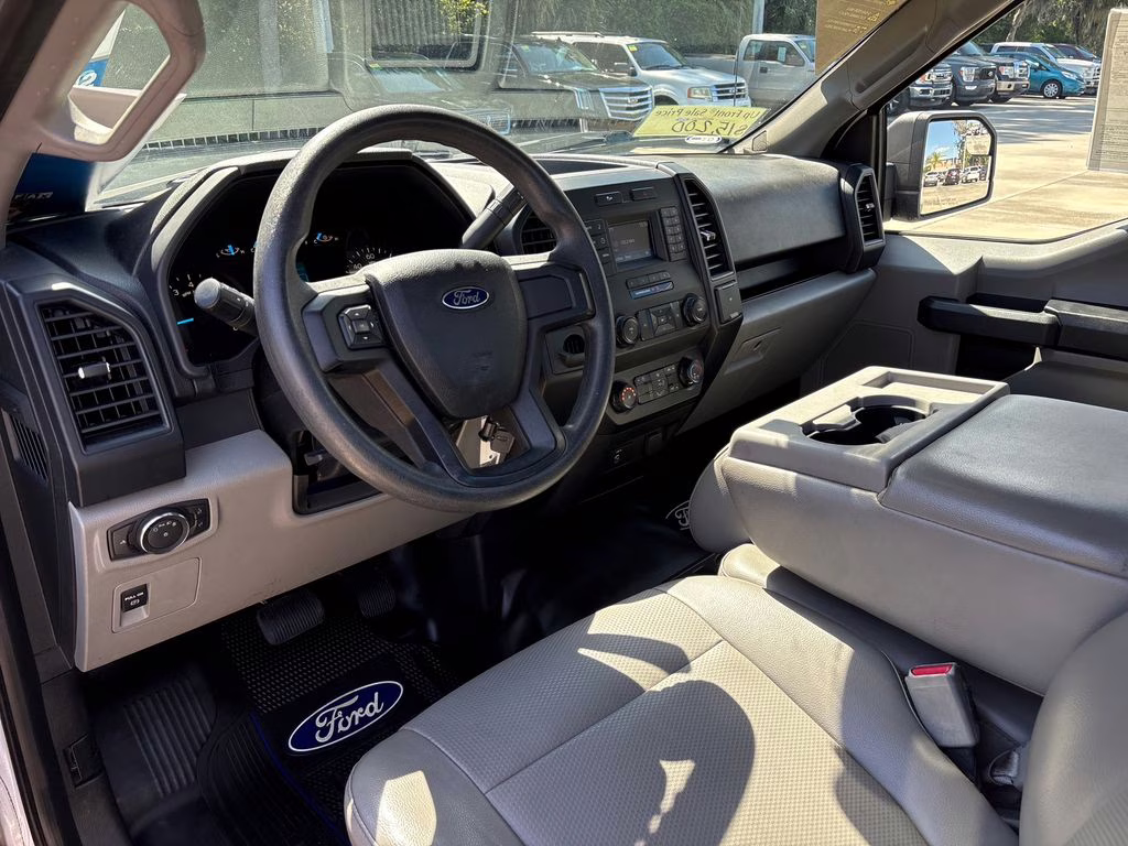 2016 Oxford White Ford F-150 XL RWD Truck