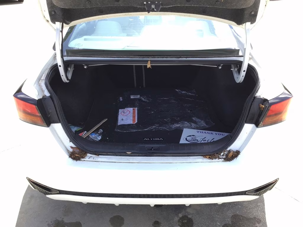 2019 Glacier White Nissan Altima 2.5 S FWD Sedan